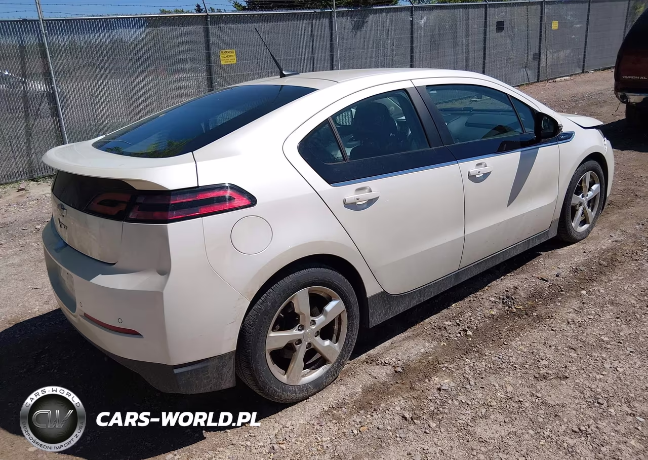 2013 Chevrolet Volt VIN:1G1RD6E46DU147408 - 4