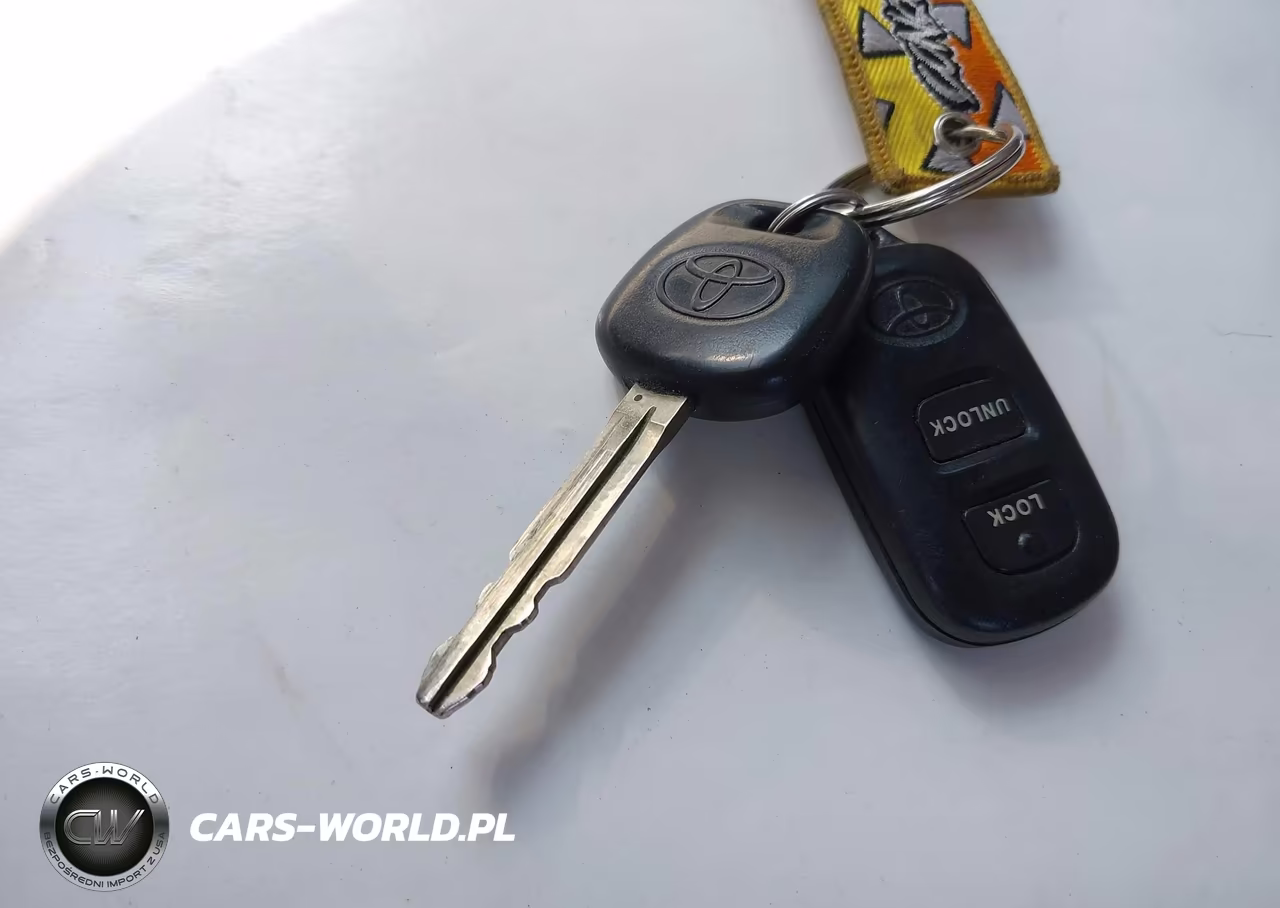 2005 Toyota Corolla Le VIN:1NXBR30E85Z433704 - 11