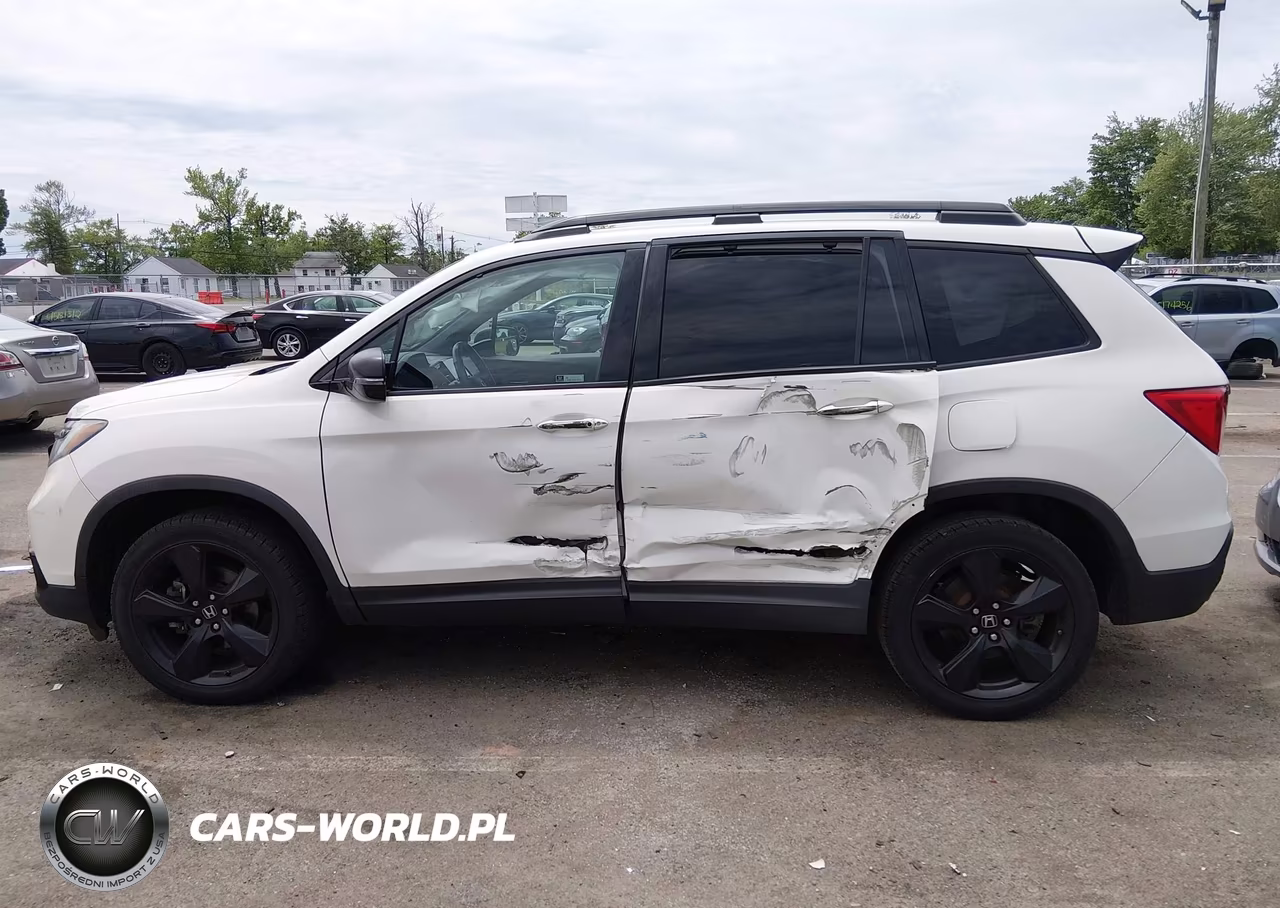 2019 Honda Passport Elite VIN:5FNYF8H06KB004806 - 14