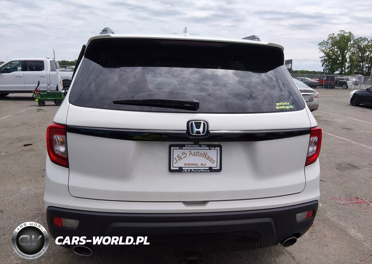 2019 Honda Passport Elite VIN:5FNYF8H06KB004806 - 16