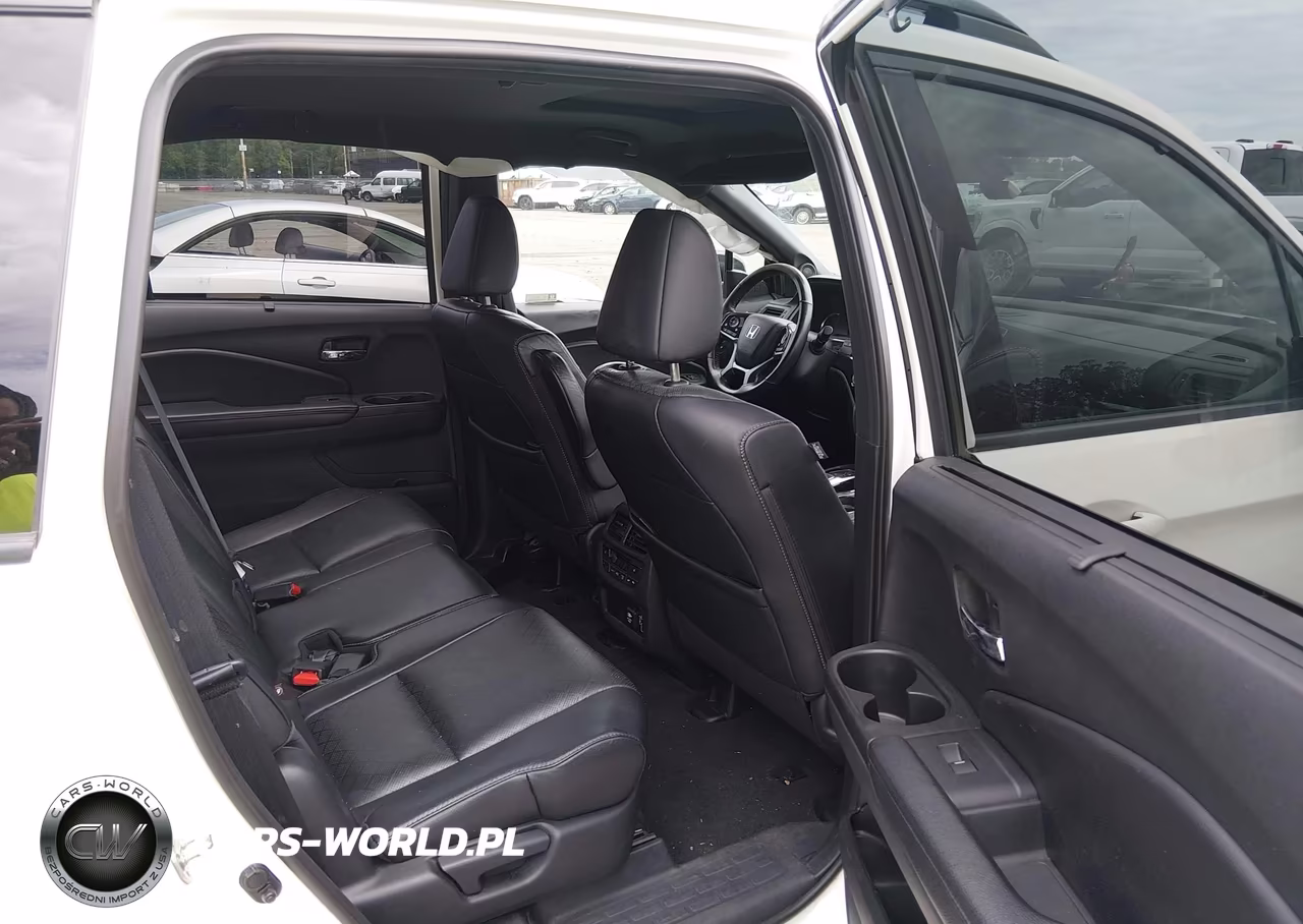 2019 Honda Passport Elite VIN:5FNYF8H06KB004806 - 8