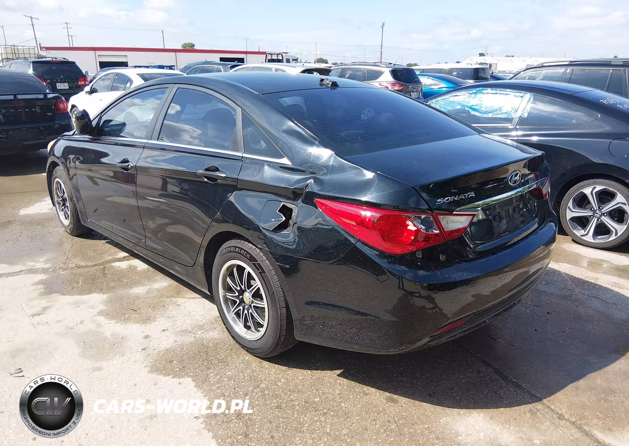 2013 Hyundai Sonata Gls VIN:5NPEB4AC5DH761907 - 3