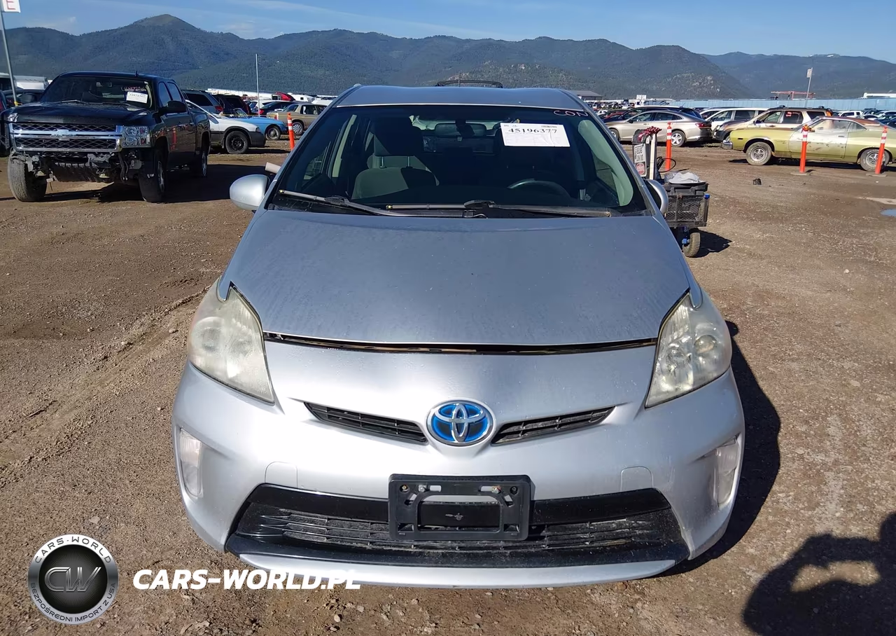 2012 Toyota Prius Two VIN:JTDKN3DU0C5421040 - 12