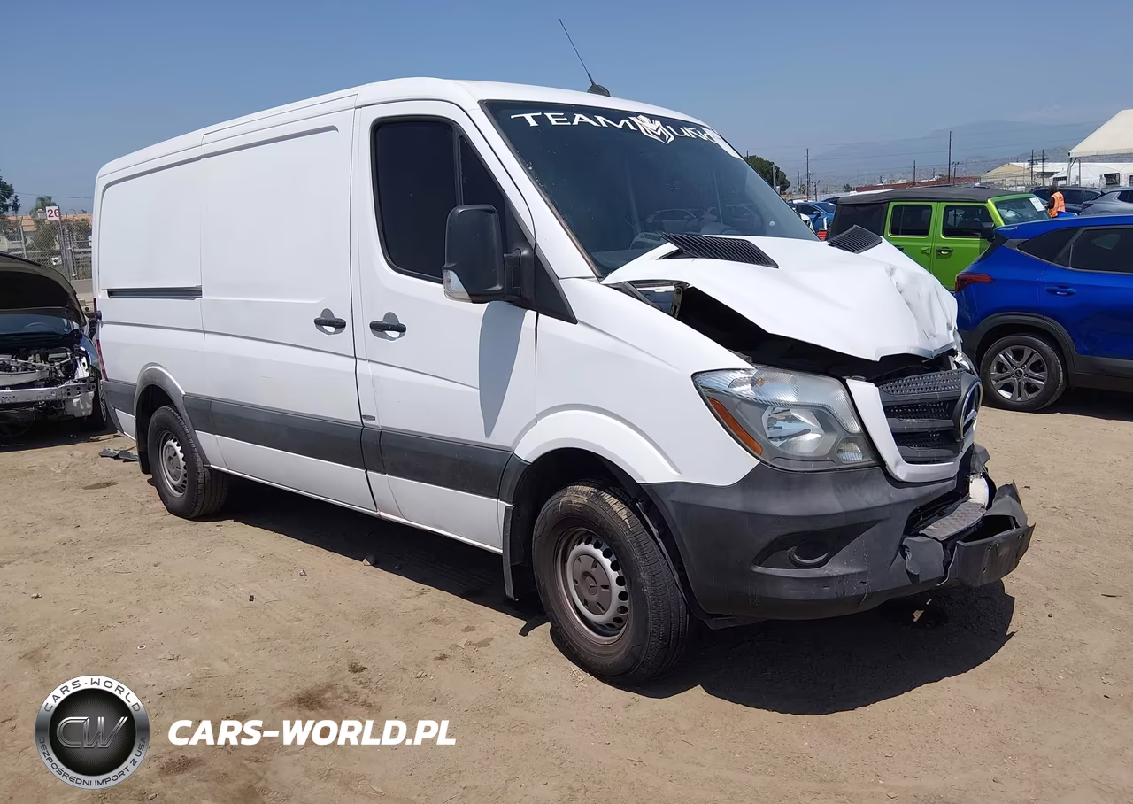 2015 Mercedes-Benz Sprinter 2500 Normal Roof