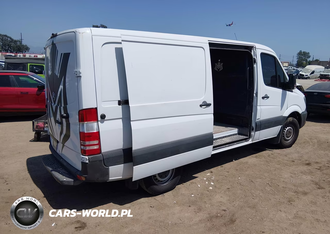 2015 Mercedes-Benz Sprinter 2500 Normal Roof VIN:WD3PE7DC1FP172819 - 4