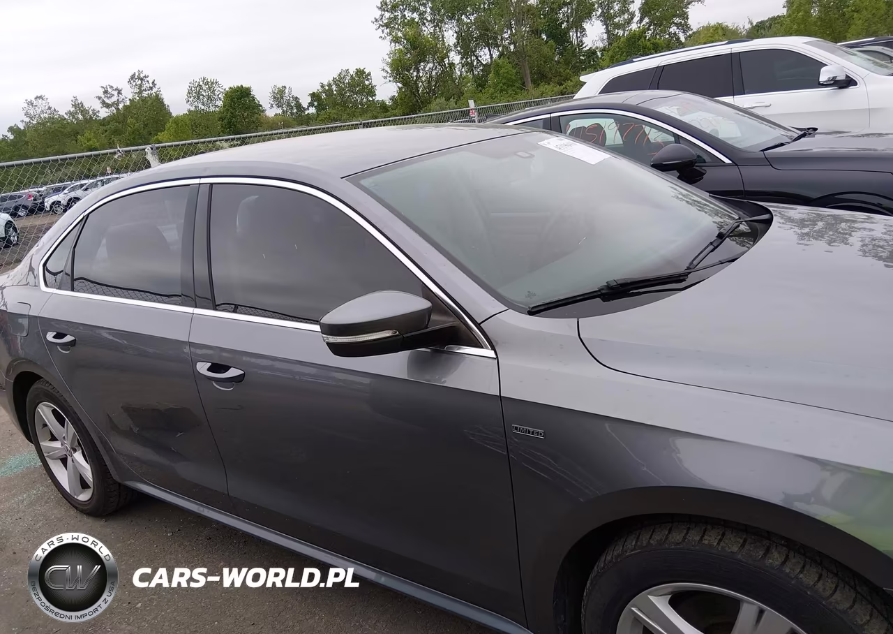 2015 Volkswagen Passat 1.8T Limited Edition VIN:1VWAT7A31FC099137 - 13