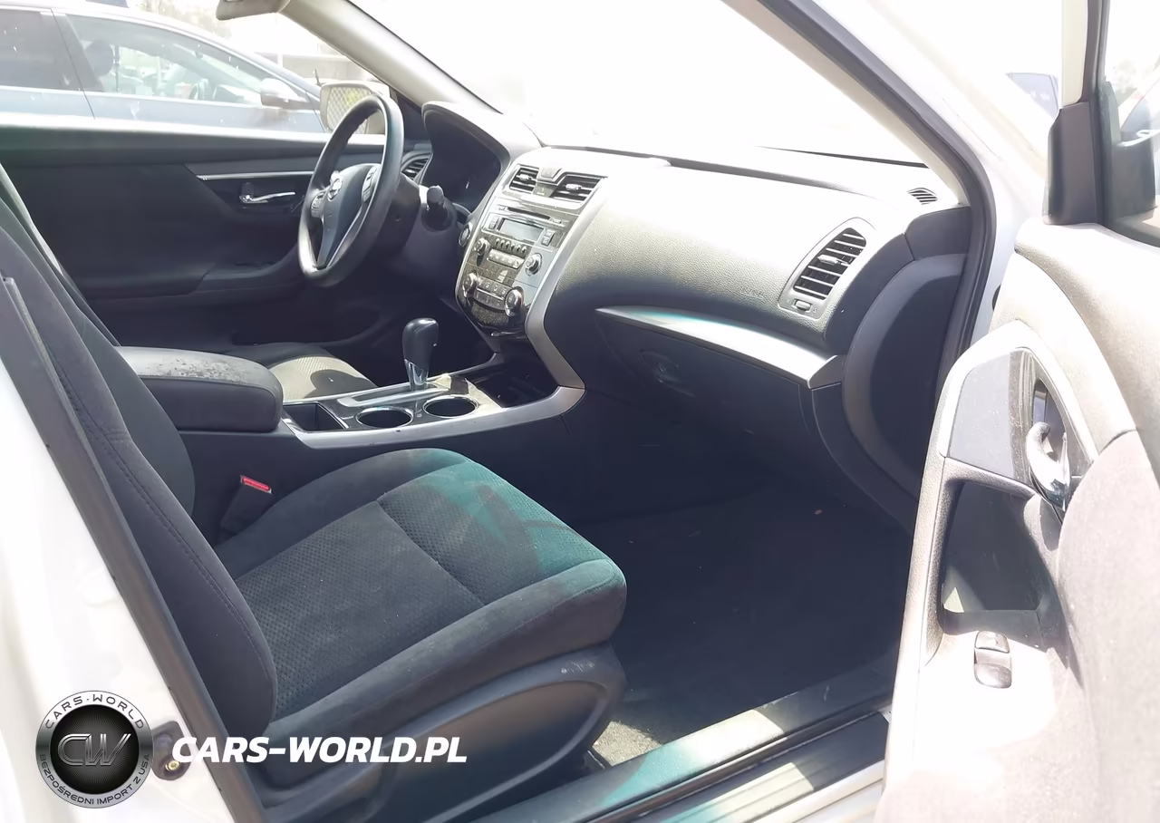 2014 Nissan Altima 2.5 S VIN:1N4AL3AP9EC131934 - 5