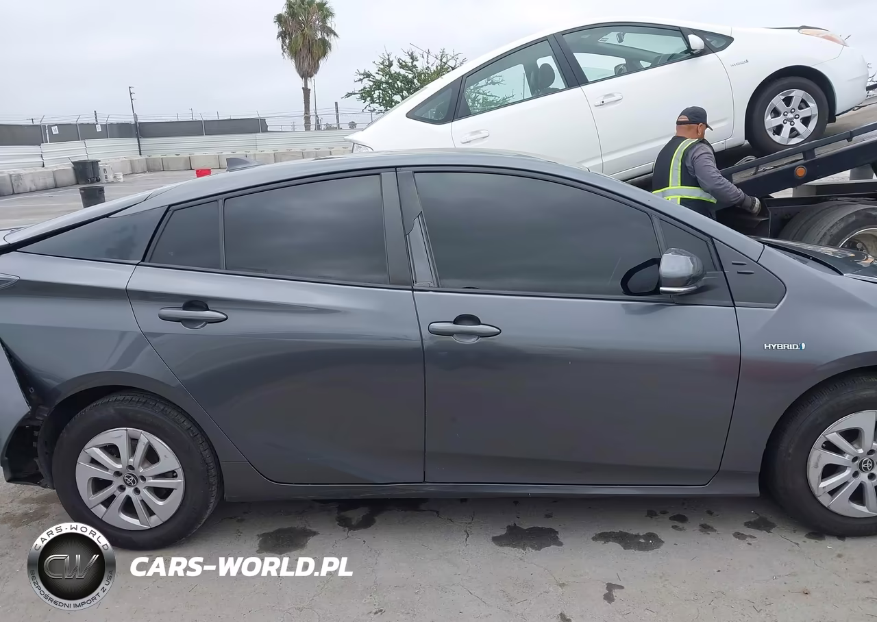 2016 Toyota Prius Two VIN:JTDKBRFU3G3000892 - 13
