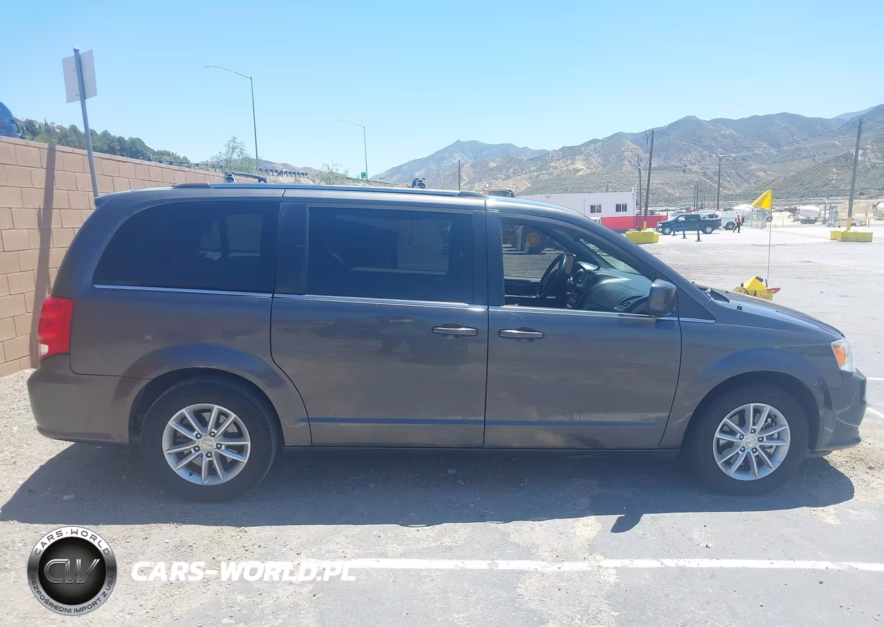 2019 Dodge Grand Caravan Sxt VIN:2C4RDGCG8KR632377 - 13
