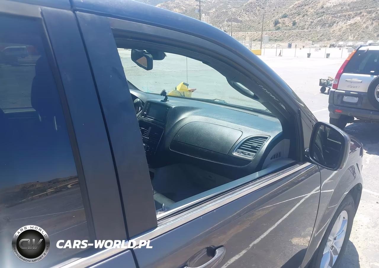 2019 Dodge Grand Caravan Sxt VIN:2C4RDGCG8KR632377 - 18