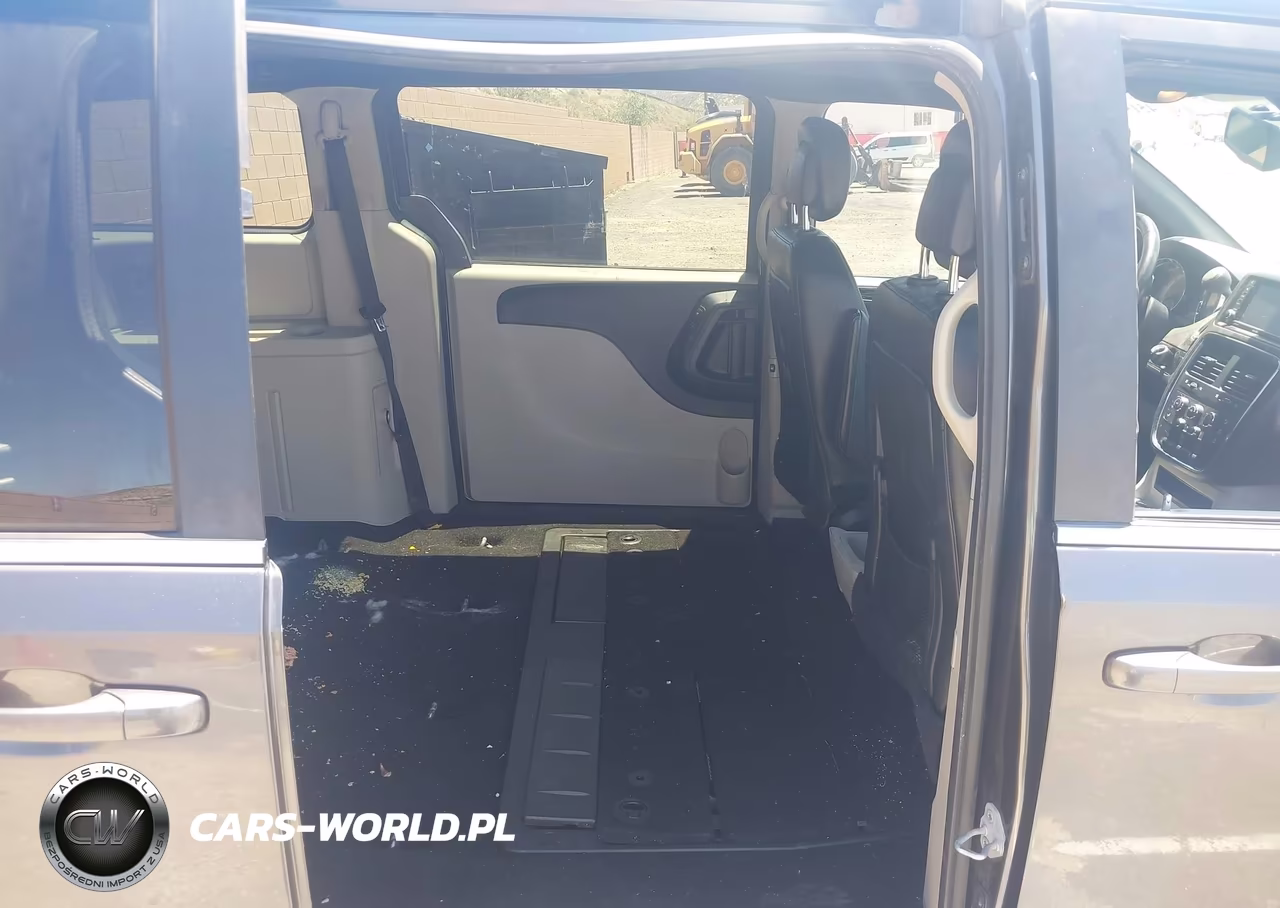 2019 Dodge Grand Caravan Sxt VIN:2C4RDGCG8KR632377 - 8