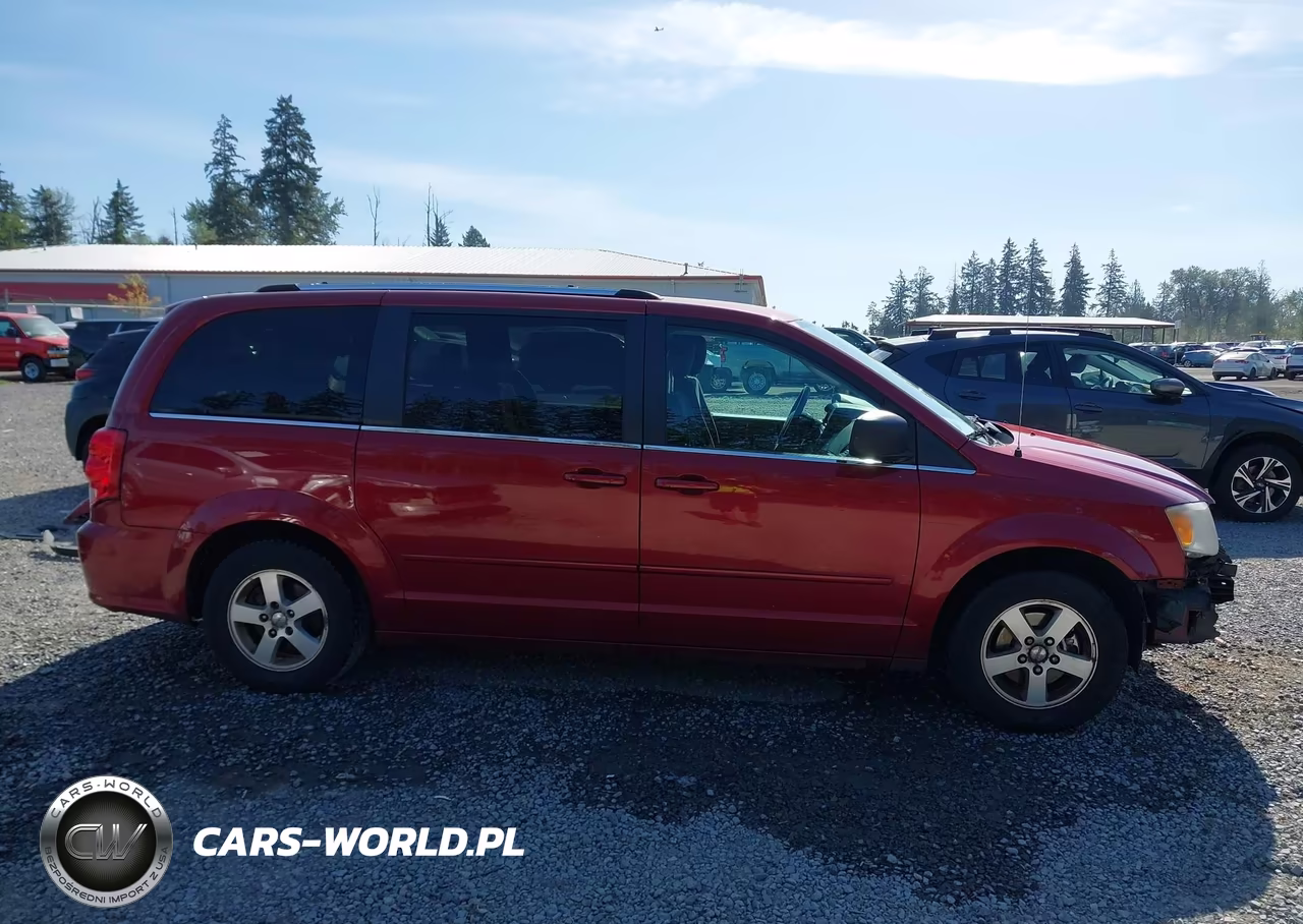 2011 Dodge Grand Caravan Crew VIN:2D4RN5DG2BR644236 - 14