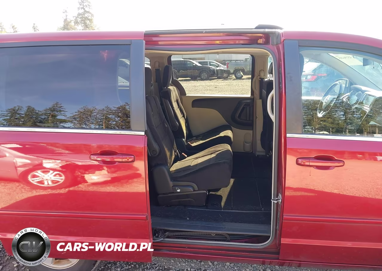 2011 Dodge Grand Caravan Crew VIN:2D4RN5DG2BR644236 - 8