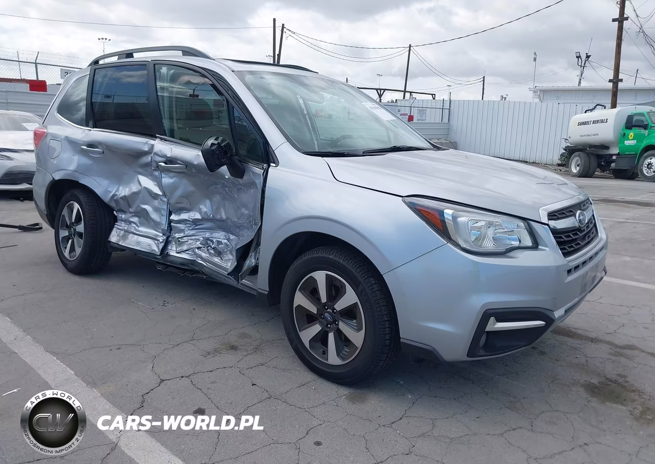 2017 Subaru Forester 2.5I Limited – zdjęcie 1 z 16