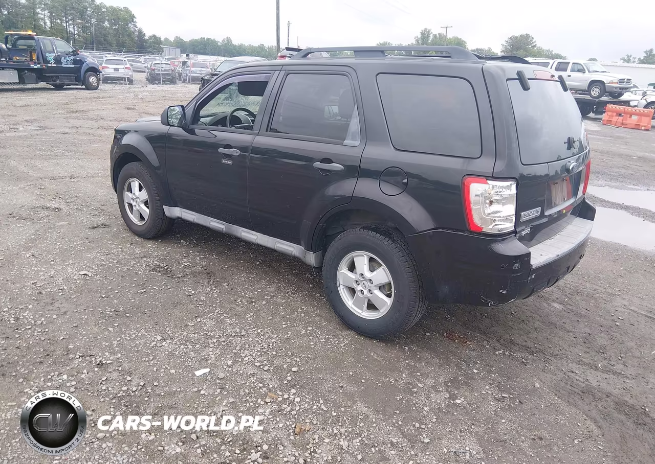 2009 Ford Escape Xlt VIN:1FMCU03729KC66112 - 3