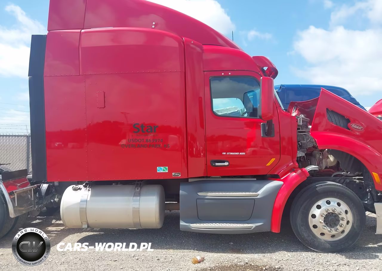 2016 Peterbilt 579 VIN:1XPBD49X8GD364821 - 17