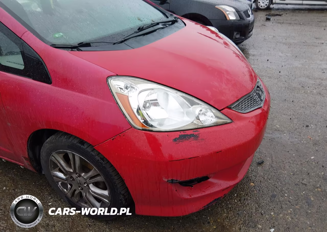 2010 Honda Fit Sport VIN:JHMGE8H41AC001839 - 13
