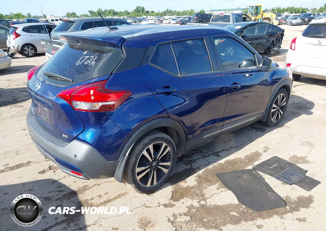 2020 Nissan Kicks Sr Xtronic Cvt VIN:3N1CP5DVXLL486726 - 4