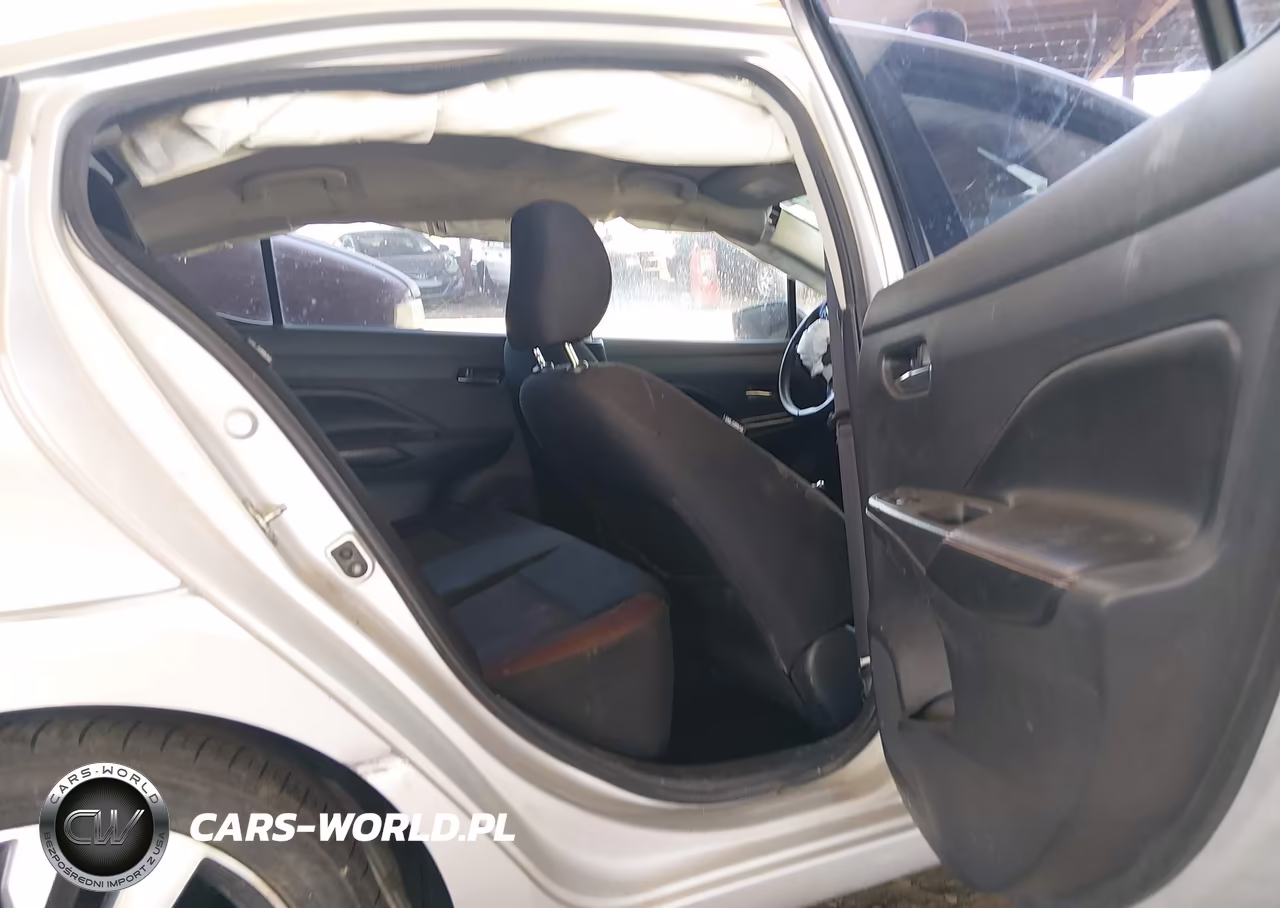 2016 Nissan Versa Sr Xtronic Cvt VIN:3N1CN8FV5LL802151 - 8