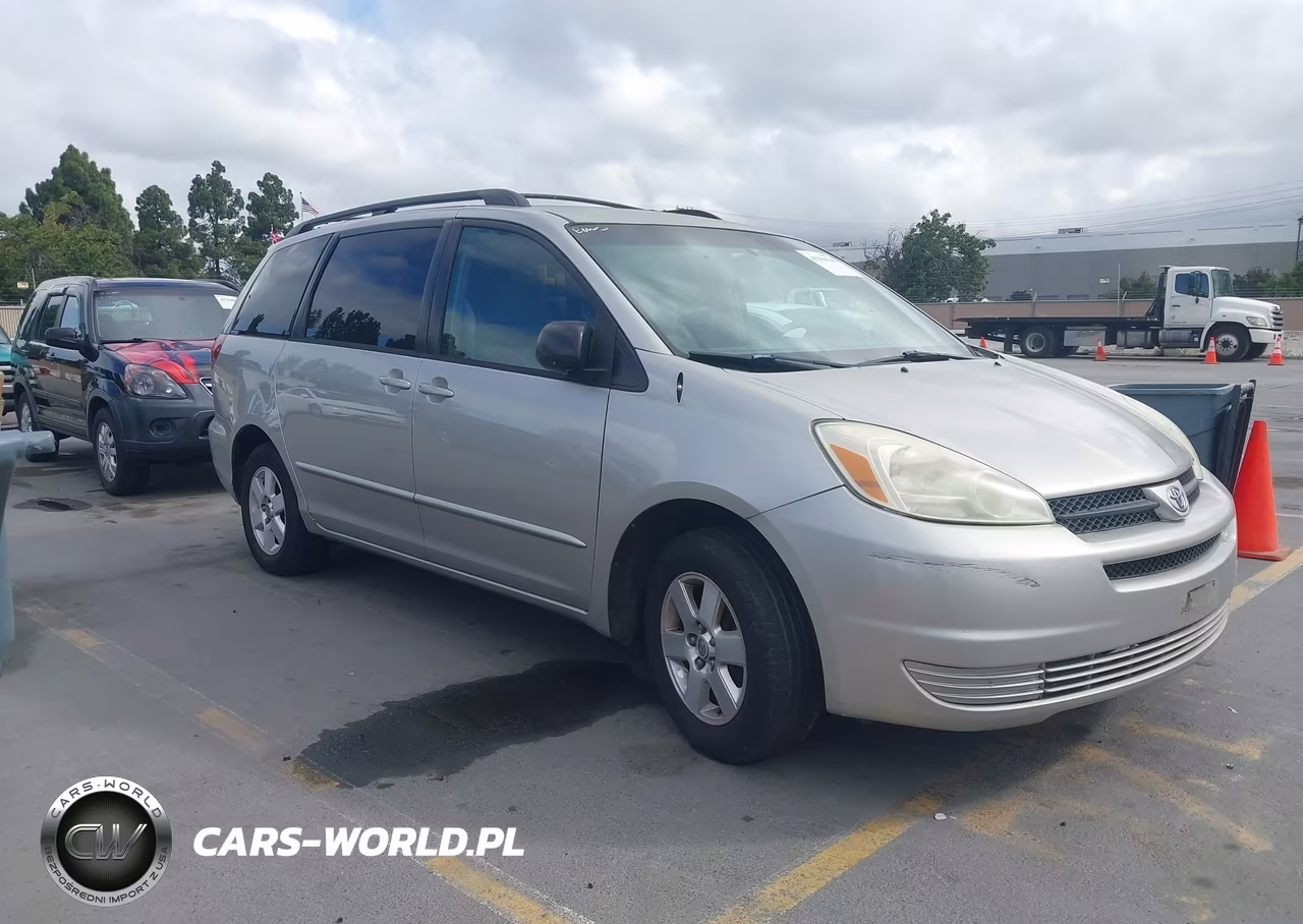 2004 Toyota Sienna Le