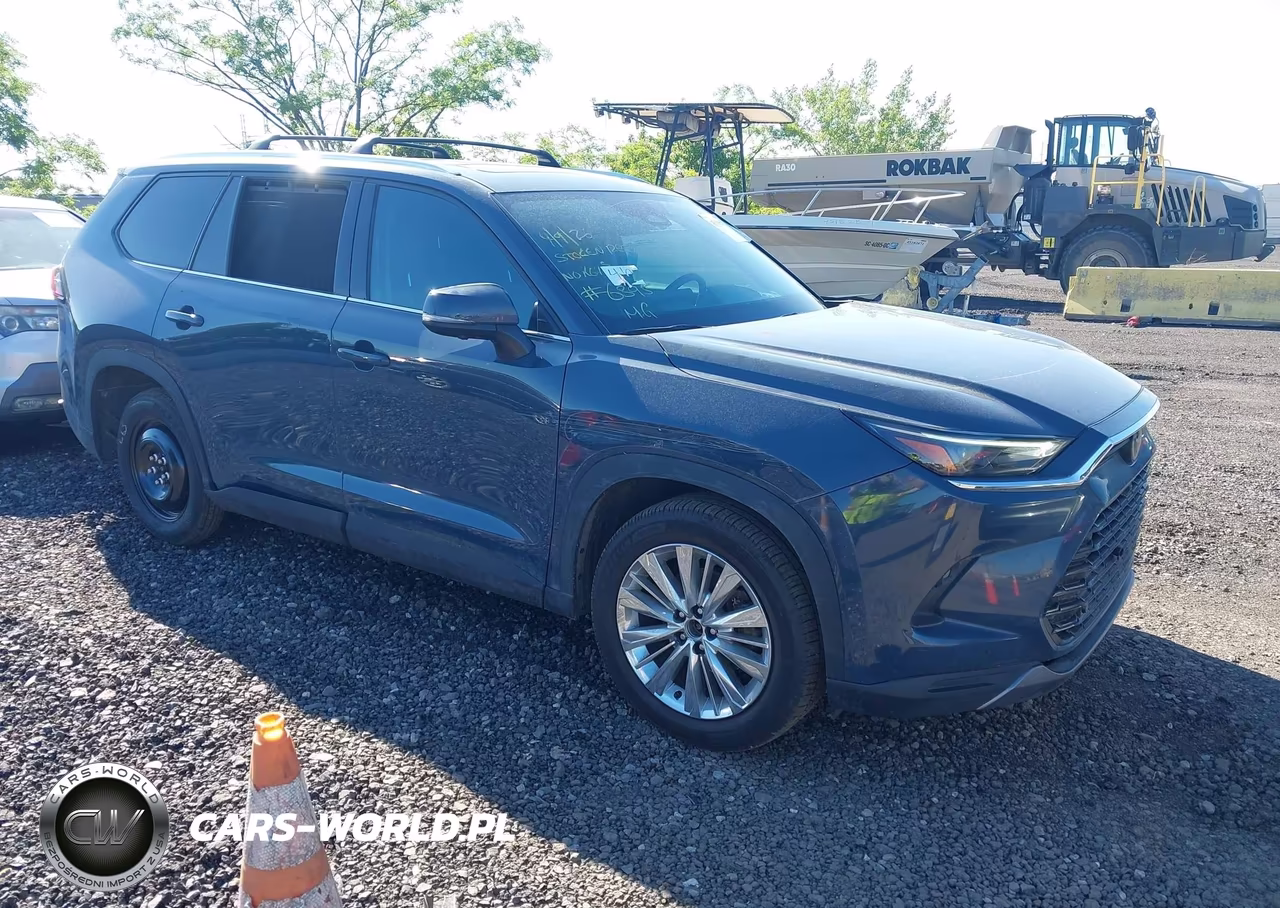 2024 Toyota Grand Highlander Platinum – zdjęcie 1 z 17