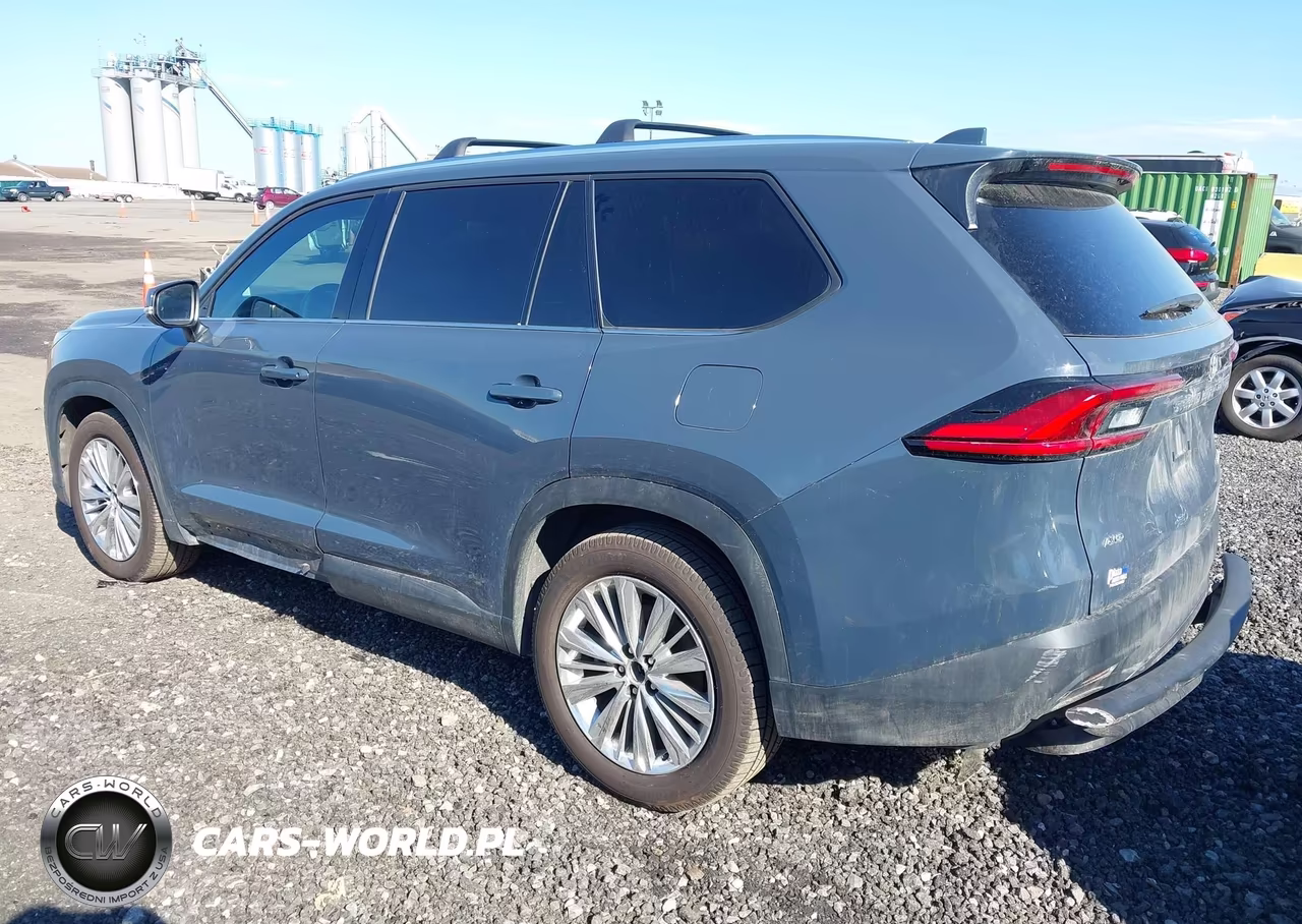 2024 Toyota Grand Highlander Platinum VIN:5TDAAAB59RS026395 - 3