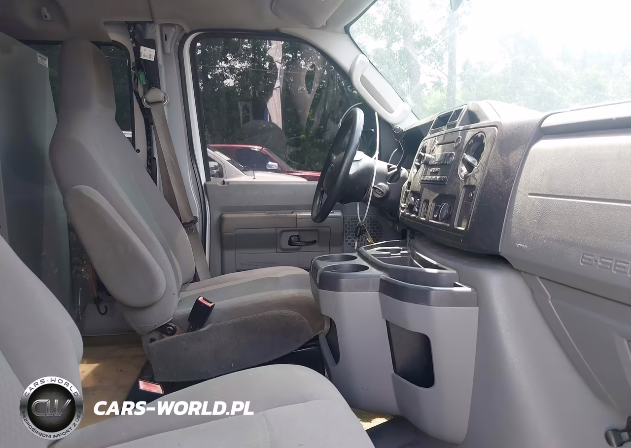 2012 Ford E-350 Super Duty Xlt VIN:1FBSS3BL1CDA10467 - 5