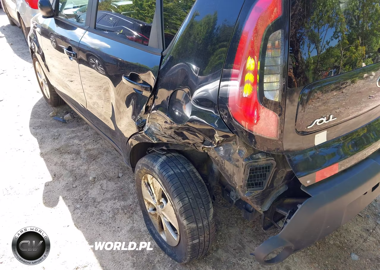 2014 Kia Soul VIN:KNDJN2A23E7109231 - 14