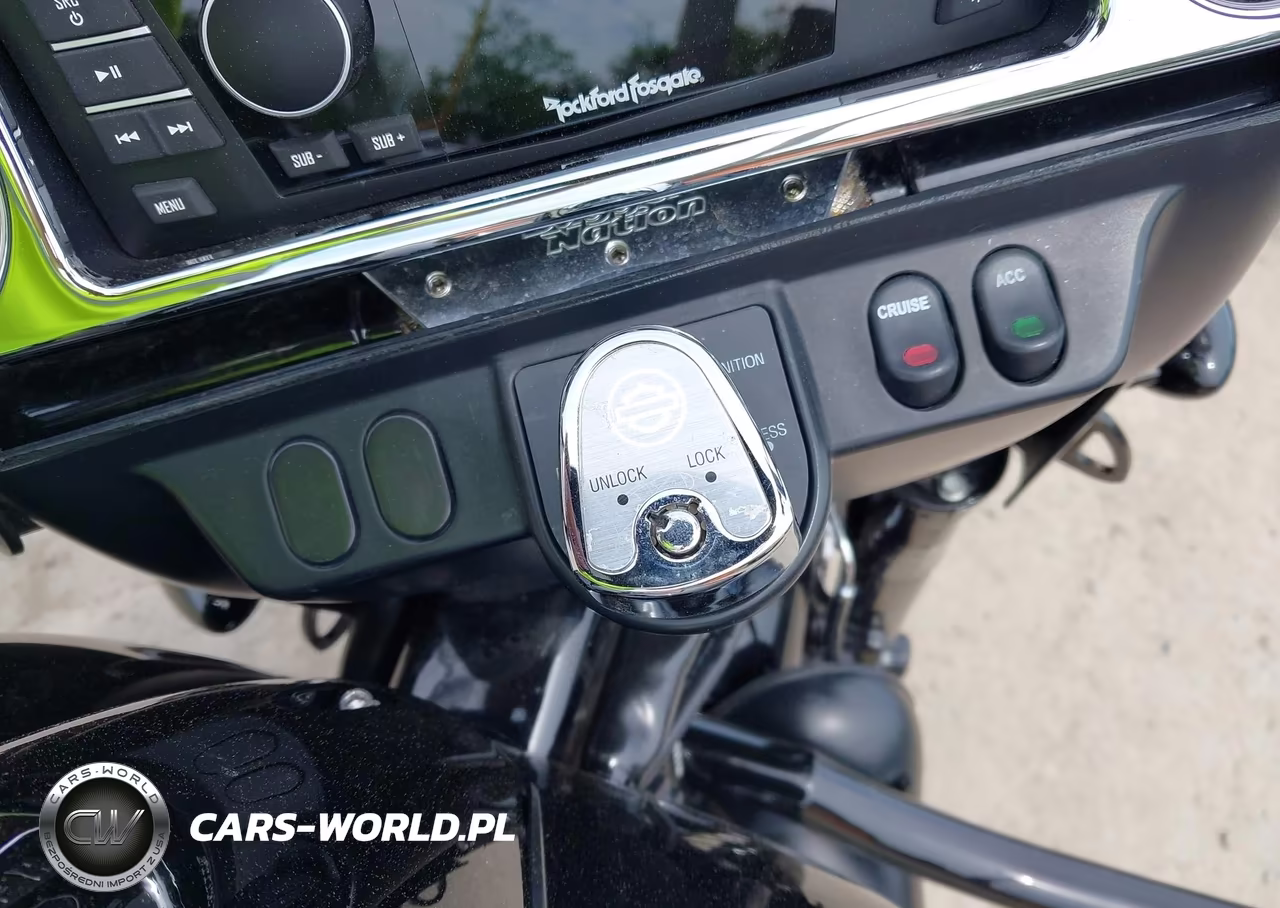 2013 Harley-Davidson Flhx Street Glide VIN:1HD1KBM16DB626125 - 11