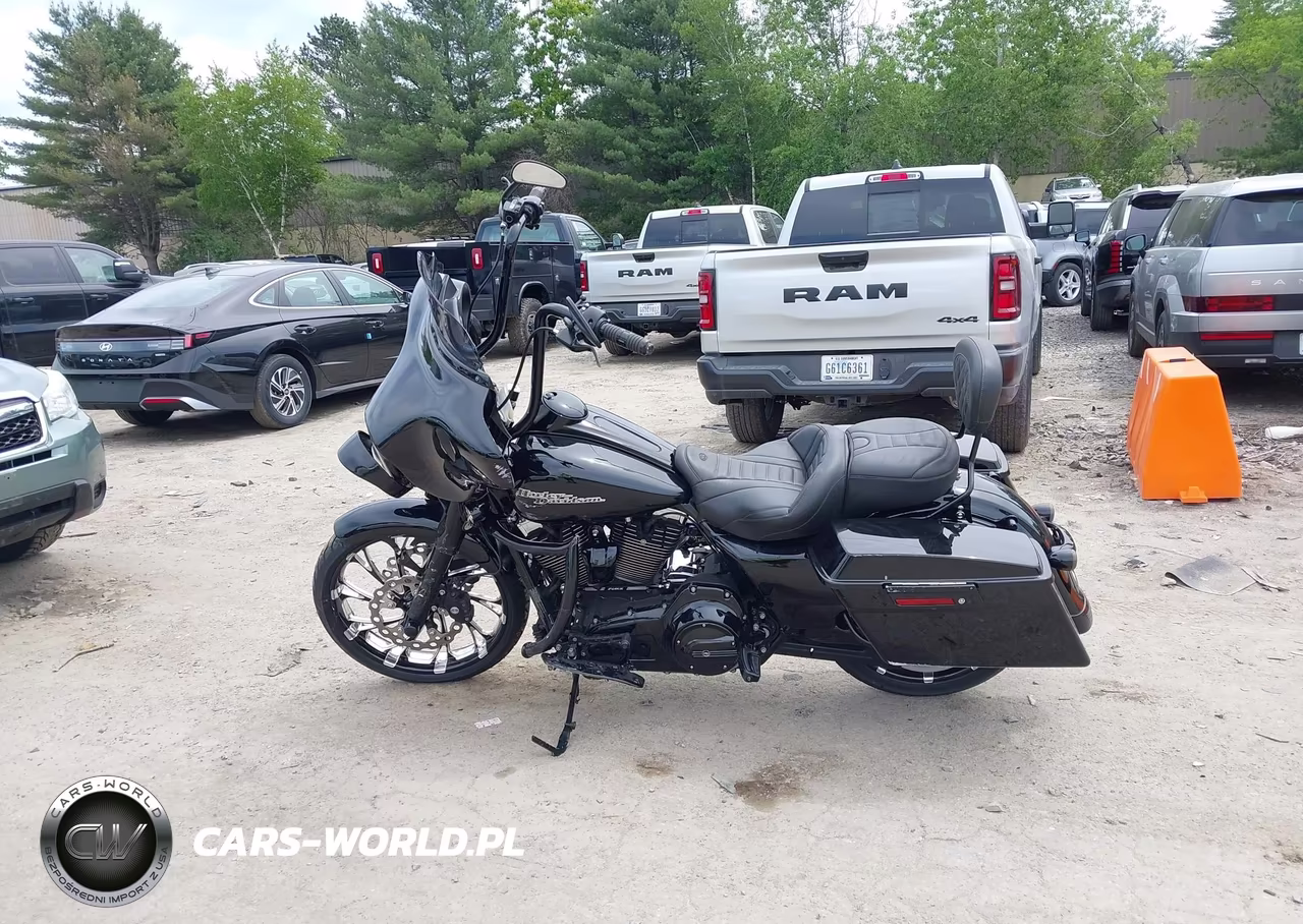 2013 Harley-Davidson Flhx Street Glide VIN:1HD1KBM16DB626125 - 13