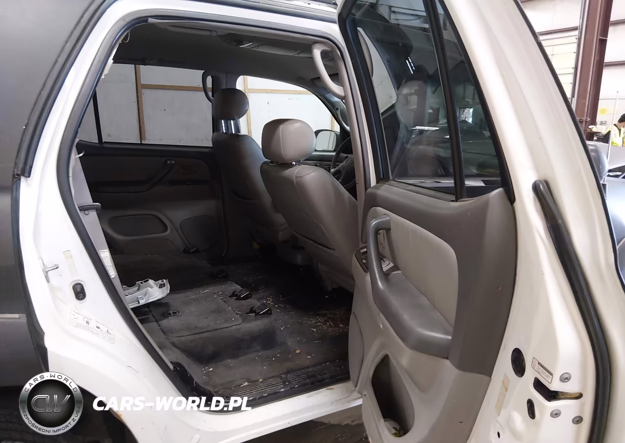 2001 Toyota Sequoia Limited V8 VIN:5TDBT48A21S012010 - 8