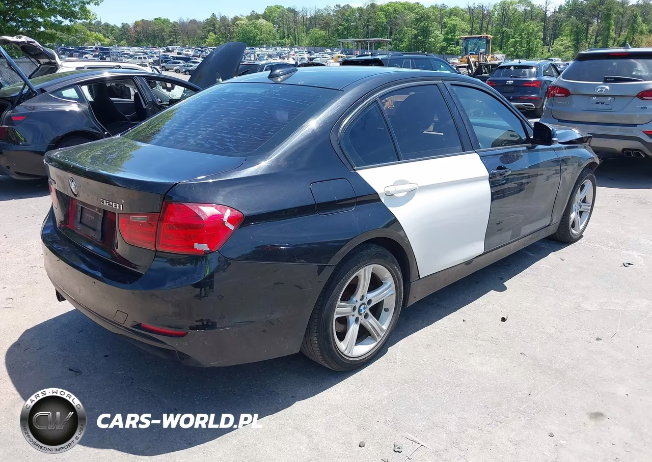 2013 BMW 328I xDrive VIN:WBA3B5G53DNS00446 - 4
