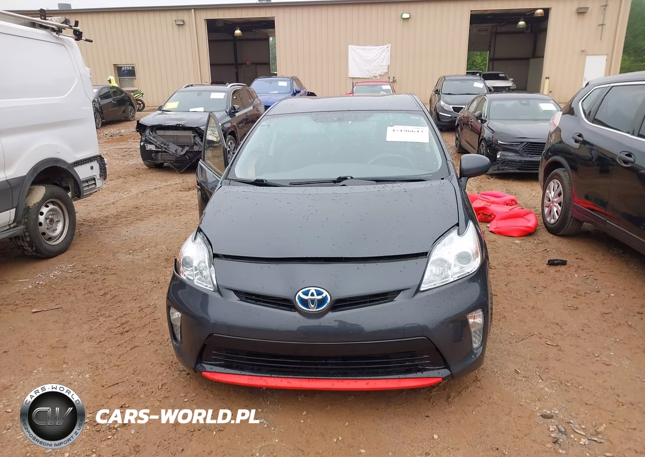 2013 Toyota Prius Three VIN:JTDKN3DU2D5643385 - 12