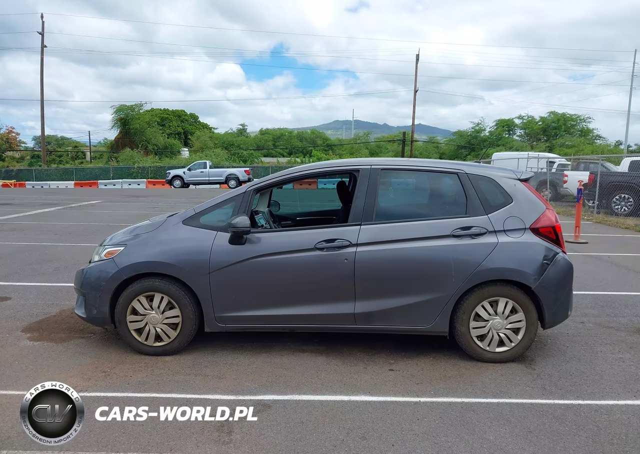 2015 Honda Fit Lx VIN:3HGGK5H57FM755093 - 14