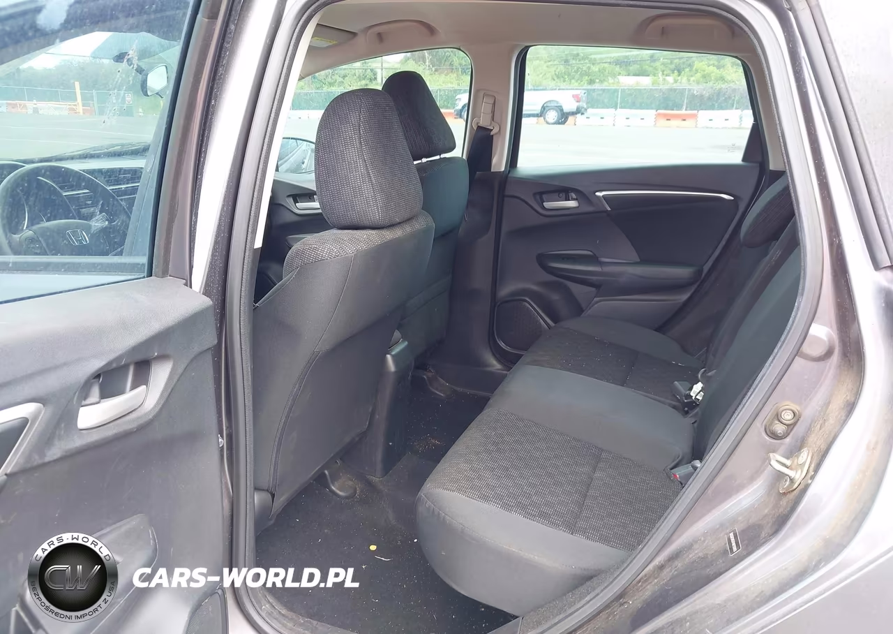 2015 Honda Fit Lx VIN:3HGGK5H57FM755093 - 8