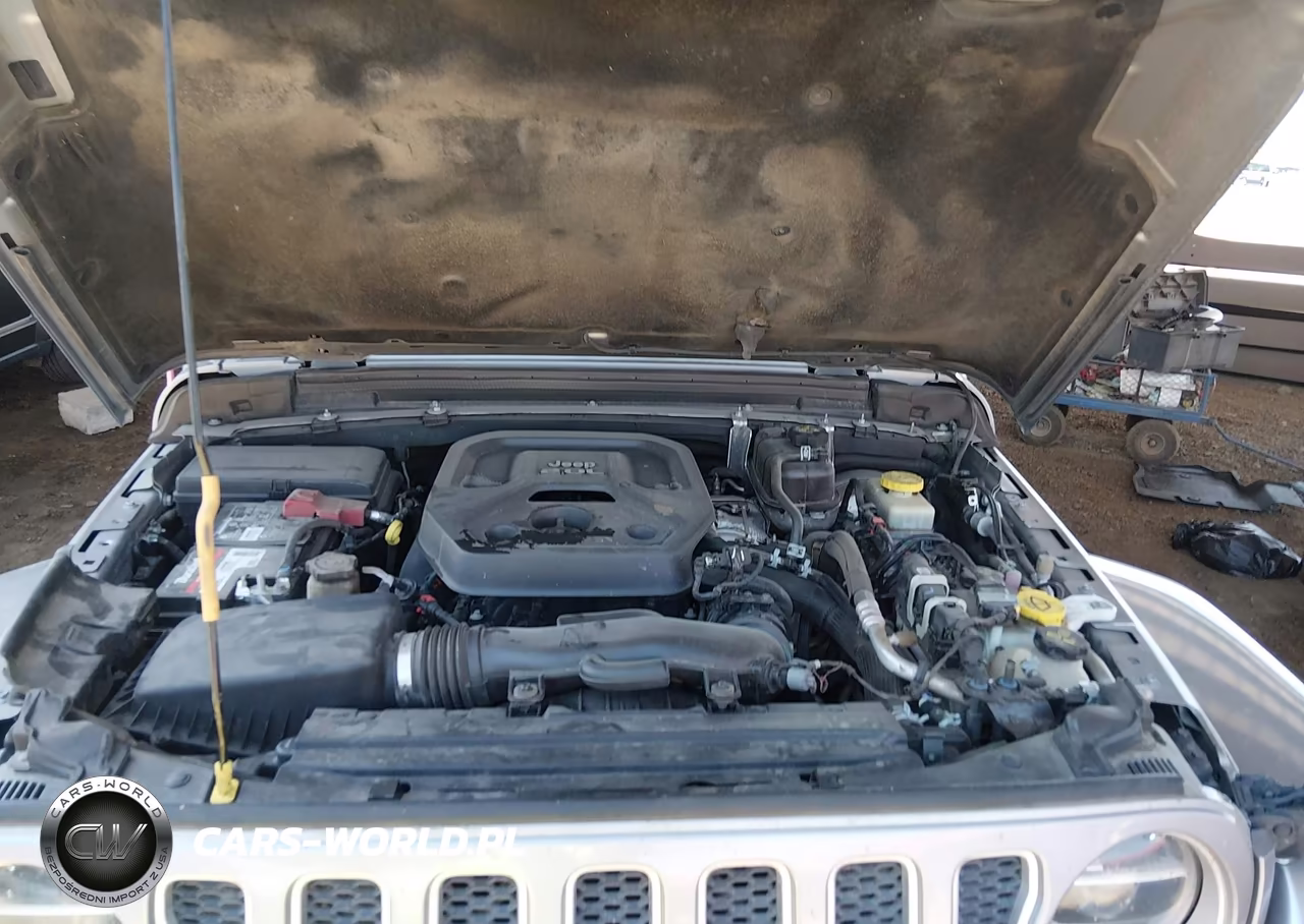 2020 Jeep Wrangler Unlimited Sahara 4X4 VIN:1C4HJXEN6LW153545 - 10
