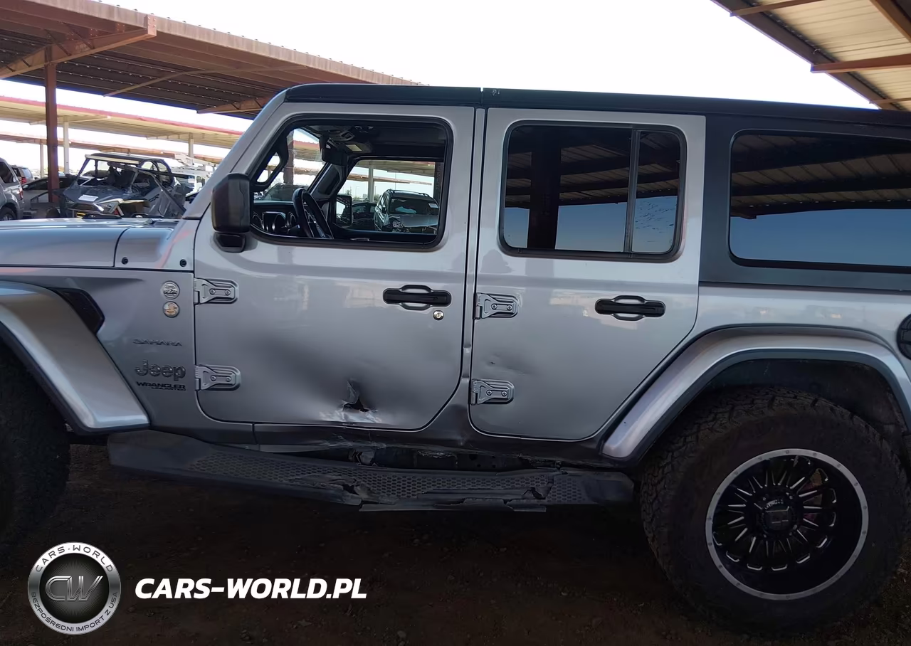 2020 Jeep Wrangler Unlimited Sahara 4X4 VIN:1C4HJXEN6LW153545 - 14