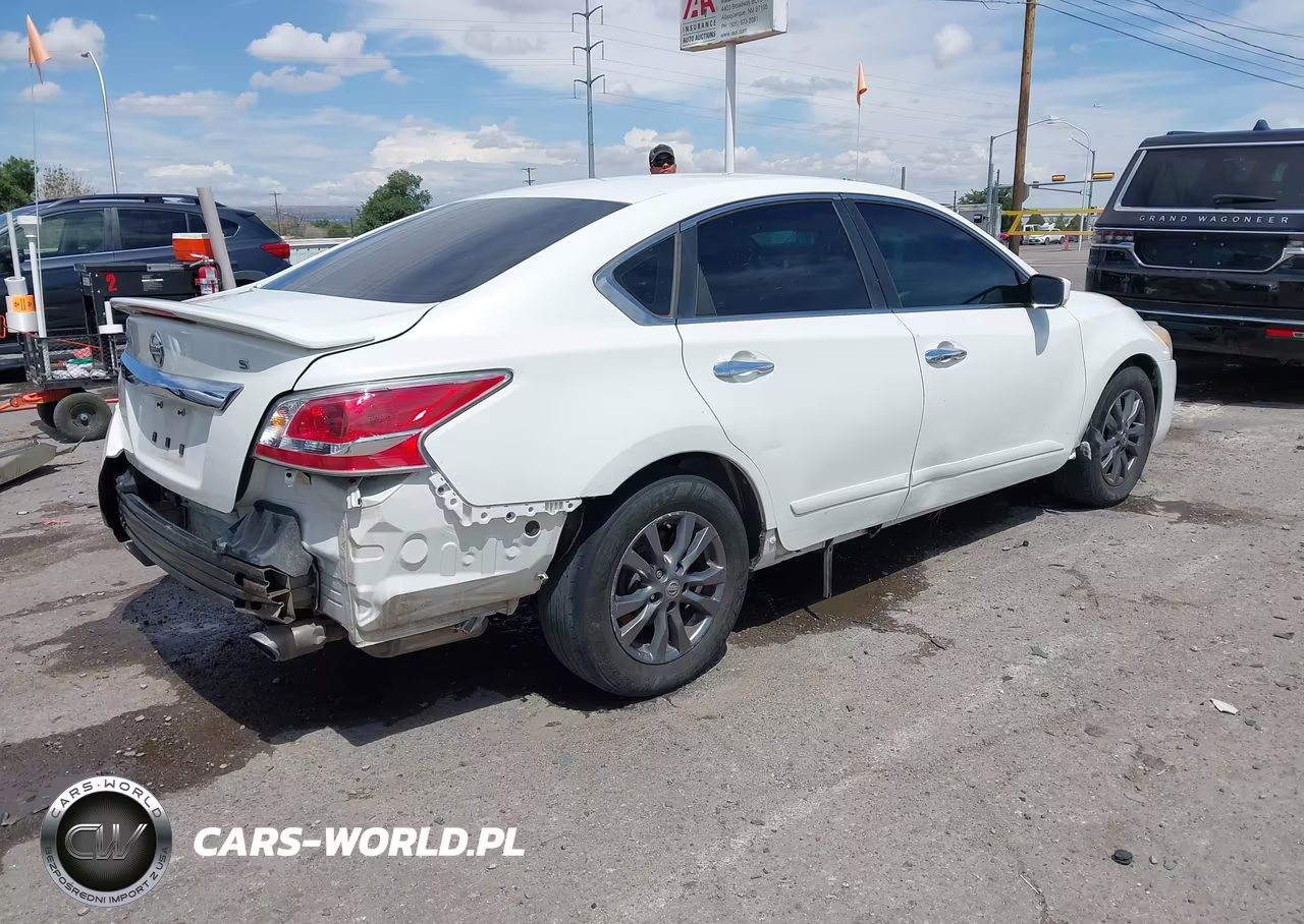 2015 Nissan Altima 2.5 S VIN:1N4AL3AP3FC448819 - 4