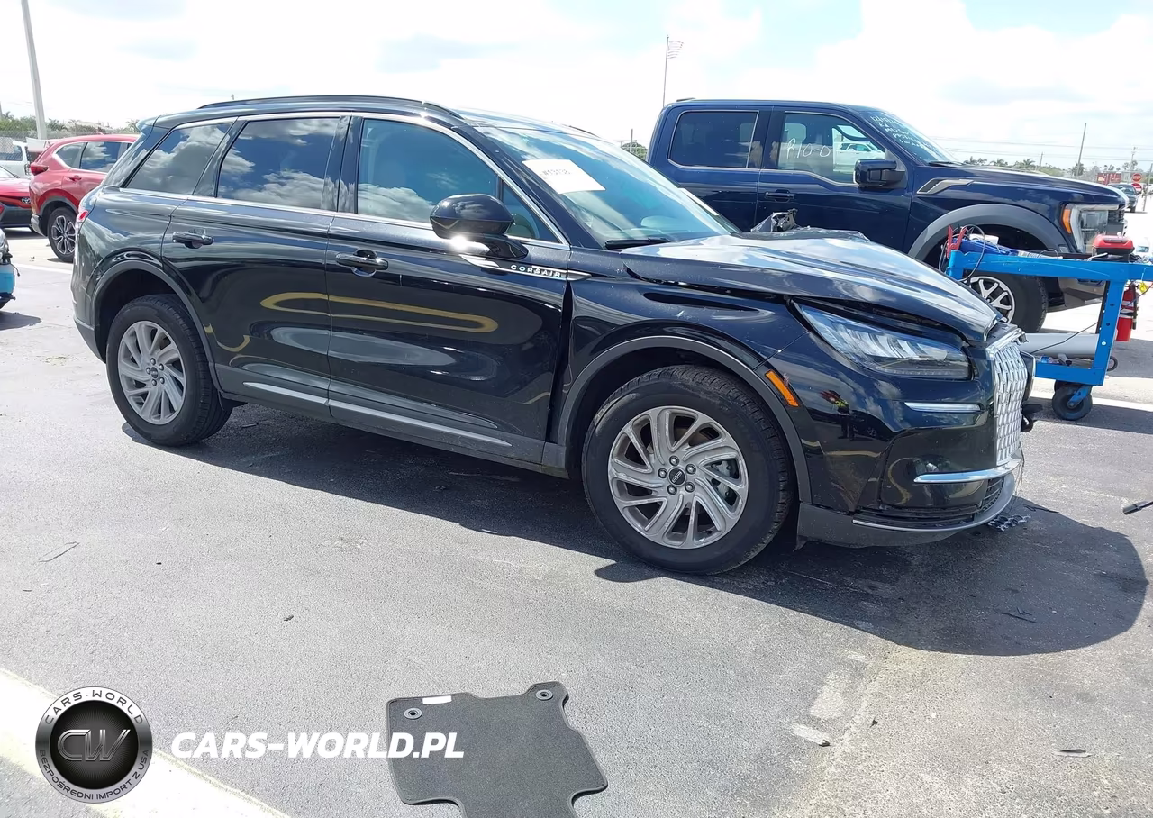 2026 Lincoln Corsair Premiere – zdjęcie 1 z 17