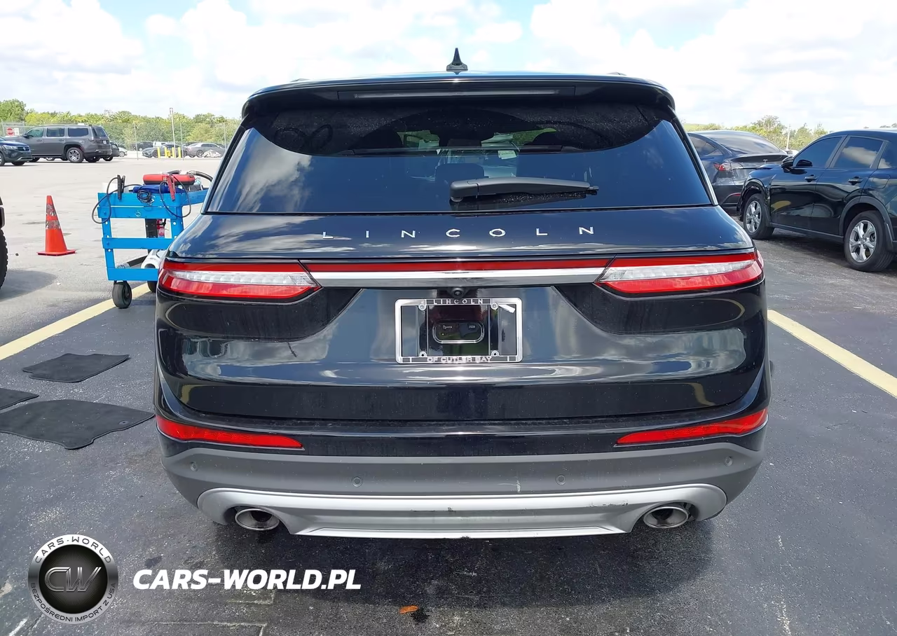 2026 Lincoln Corsair Premiere VIN:5LMCJ1CA6TUL00863 - 17