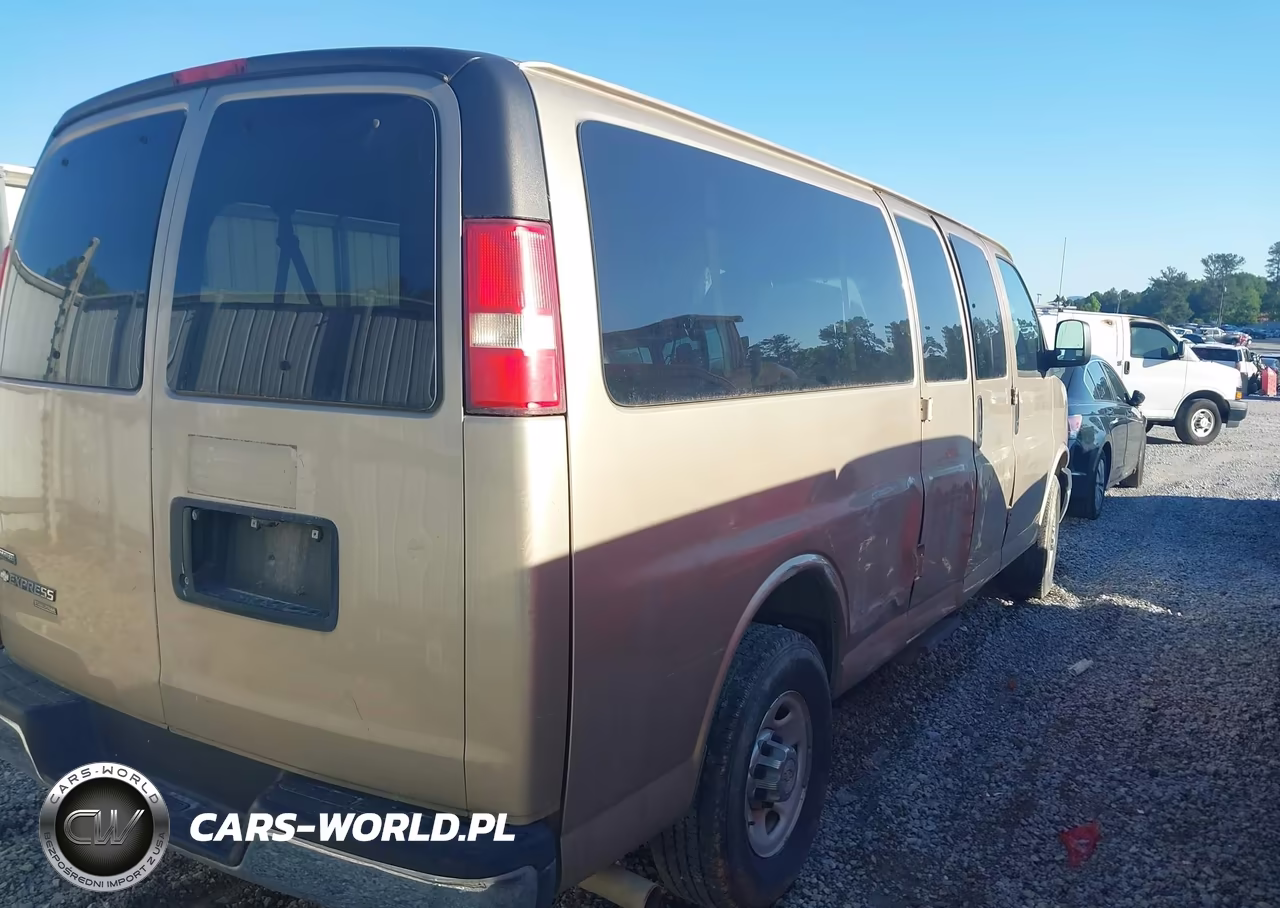 2010 Chevrolet Express 3500 Lt VIN:1GA2G1DGXA1170663 - 4