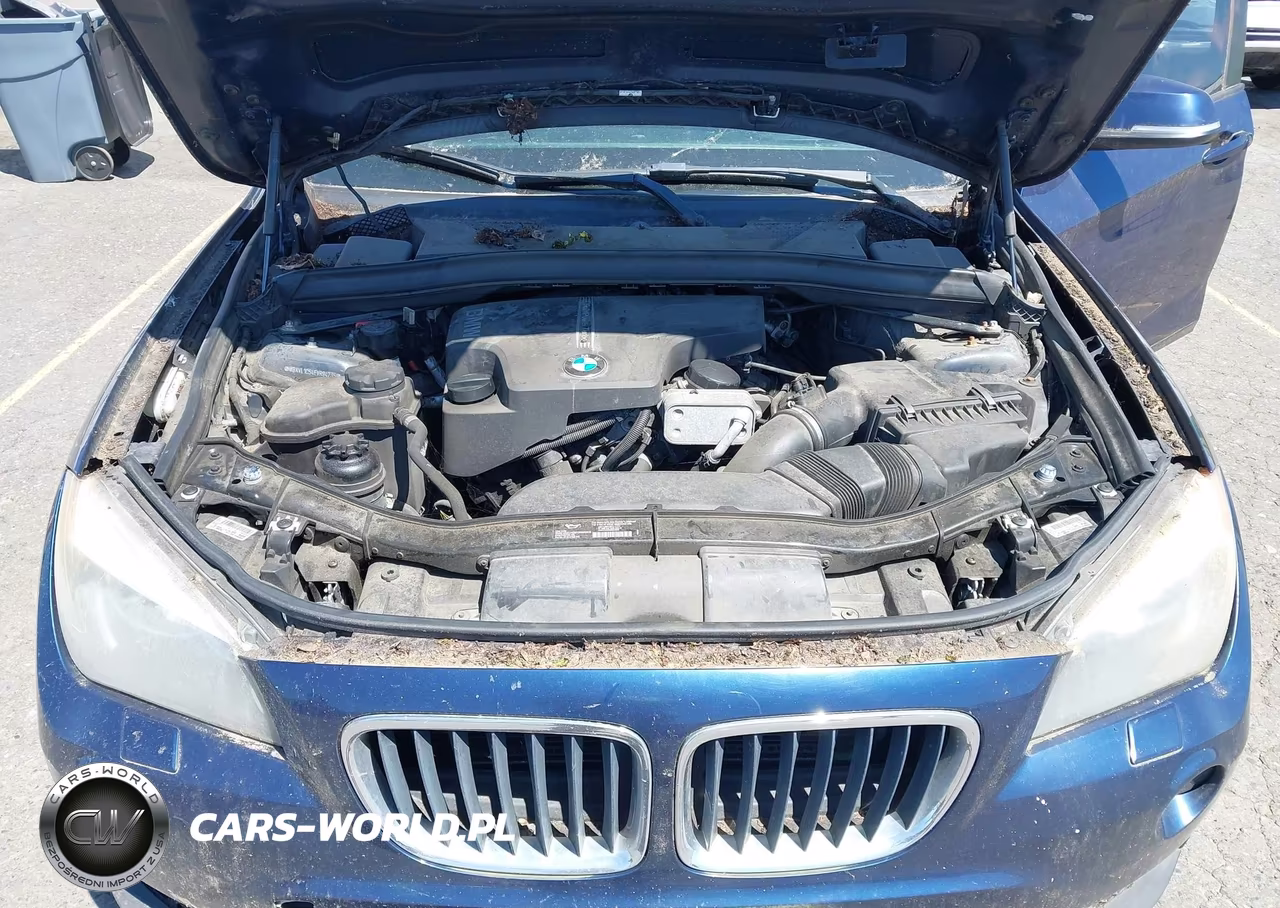 2014 BMW X1 xDrive28I VIN:WBAVL1C54EVR94735 - 10