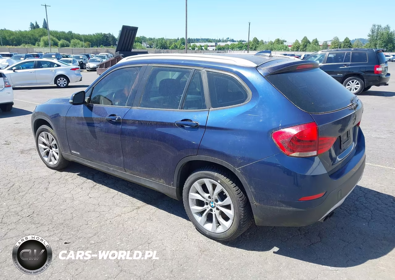 2014 BMW X1 xDrive28I VIN:WBAVL1C54EVR94735 - 3