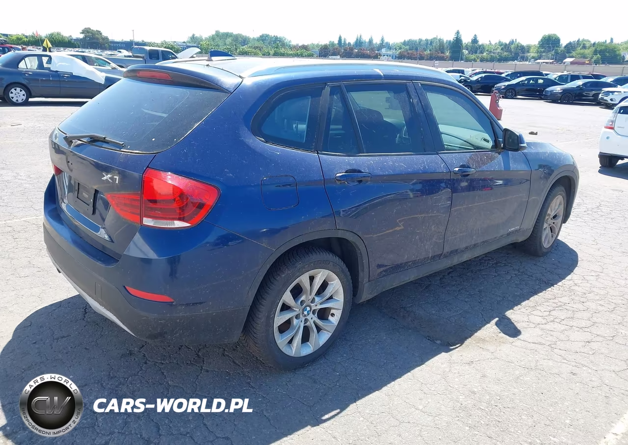 2014 BMW X1 xDrive28I VIN:WBAVL1C54EVR94735 - 4