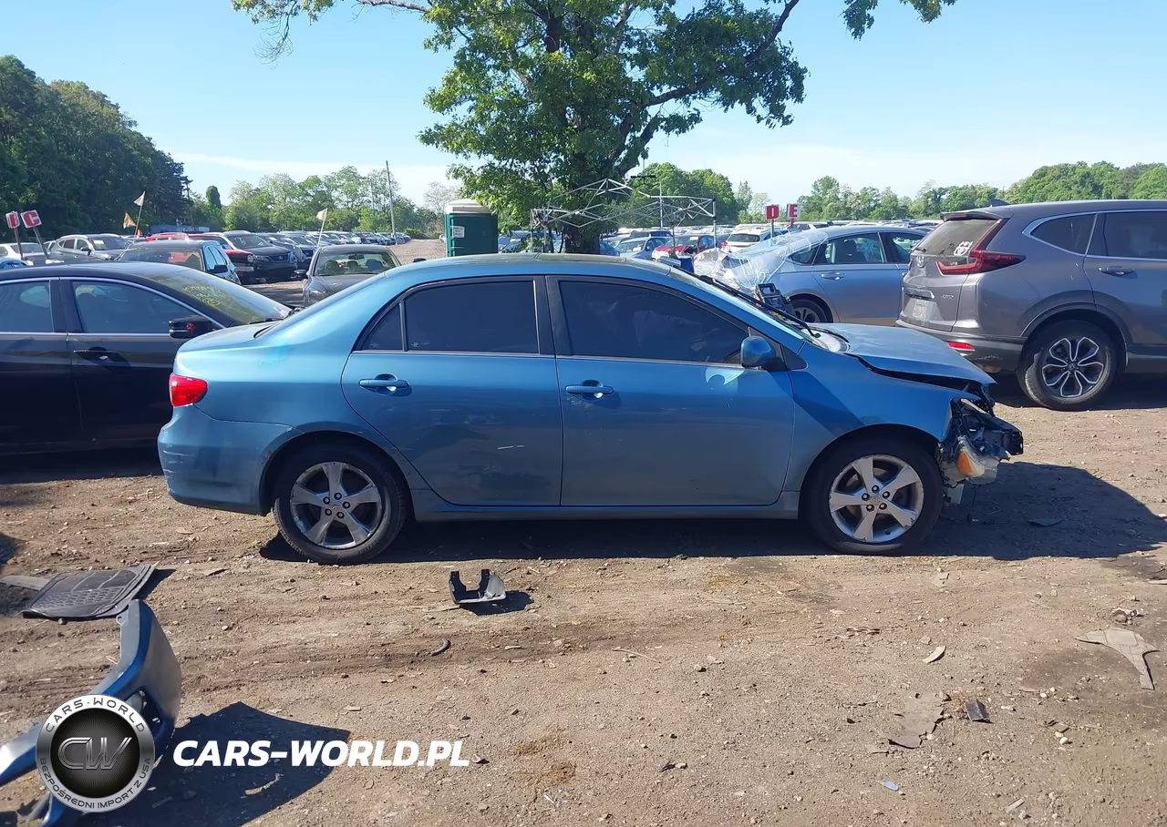 2013 Toyota Corolla Le VIN:5YFBU4EE6DP121281 - 13