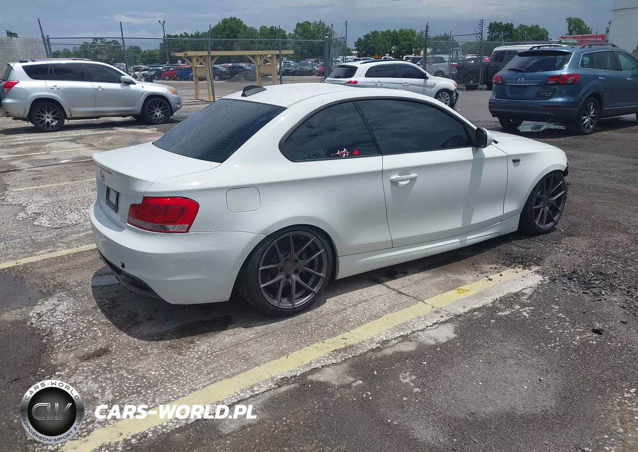 2011 BMW 135I VIN:WBAUC9C50BVM09655 - 4
