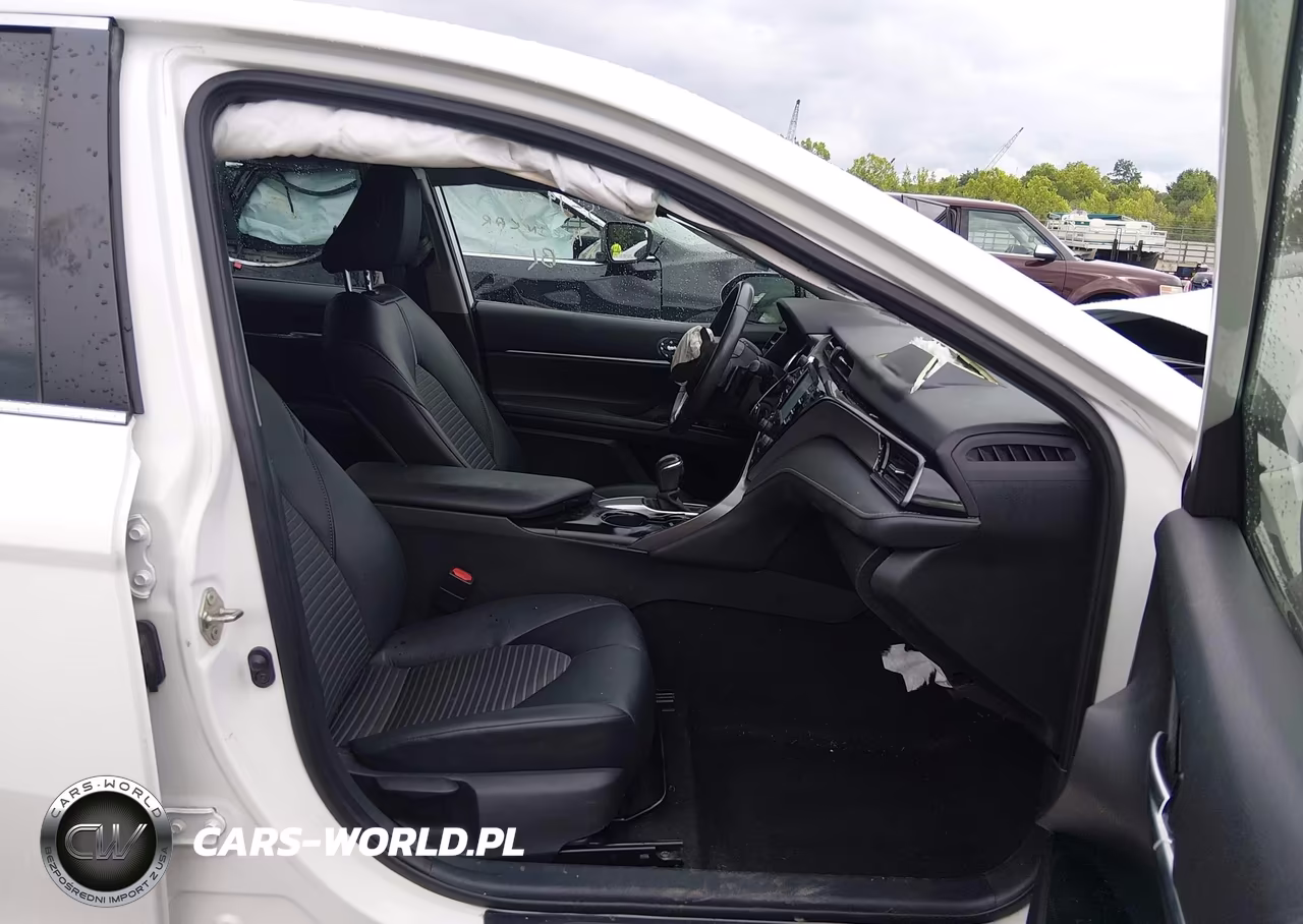 2020 Toyota Camry Se VIN:4T1G11AK5LU899187 - 5