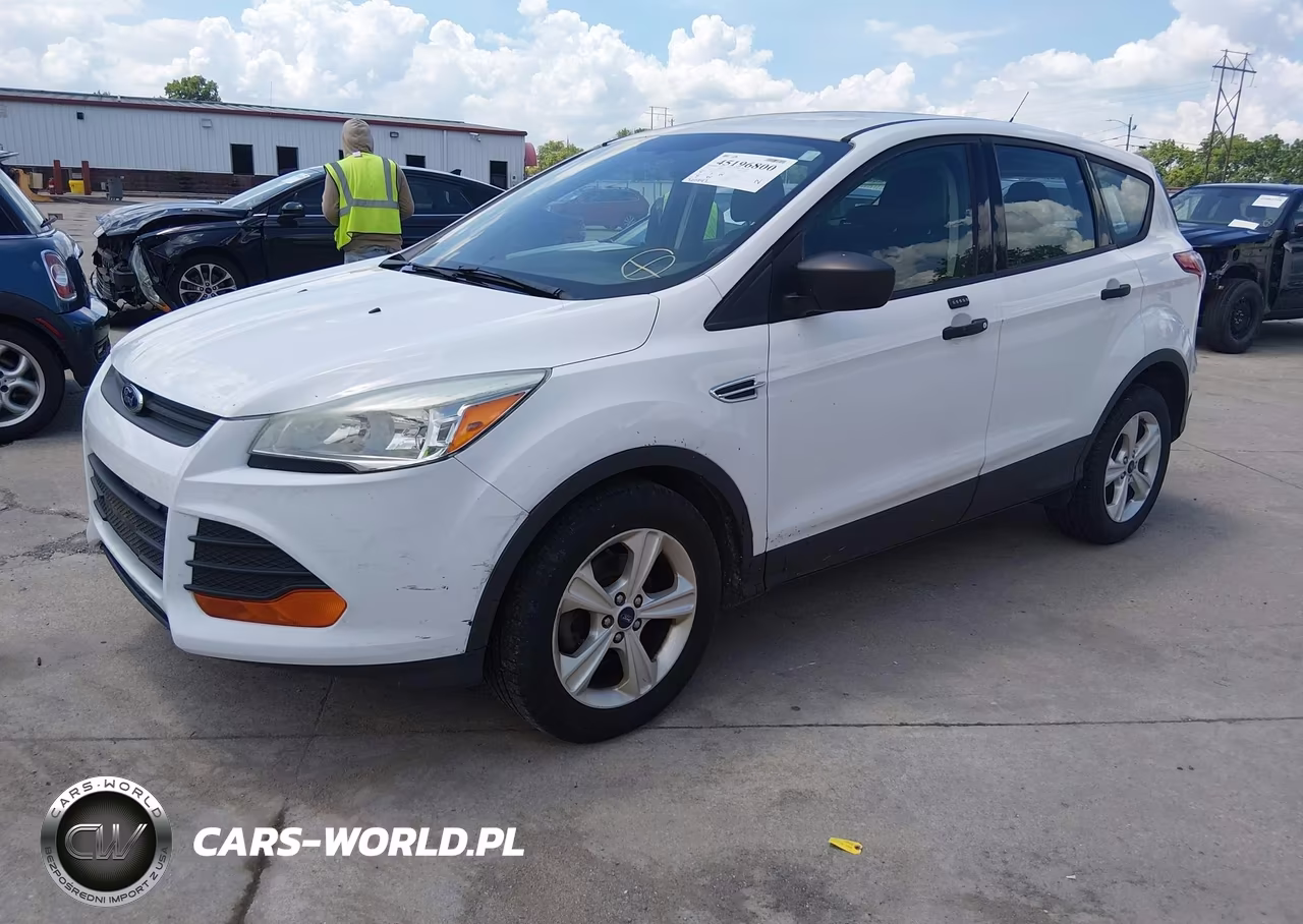 2014 Ford Escape S VIN:1FMCU0F72EUE52310 - 2