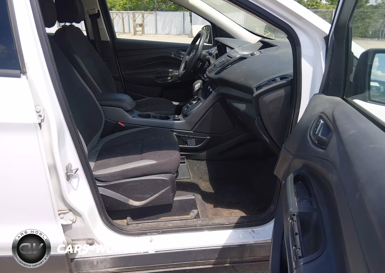 2014 Ford Escape S VIN:1FMCU0F72EUE52310 - 5