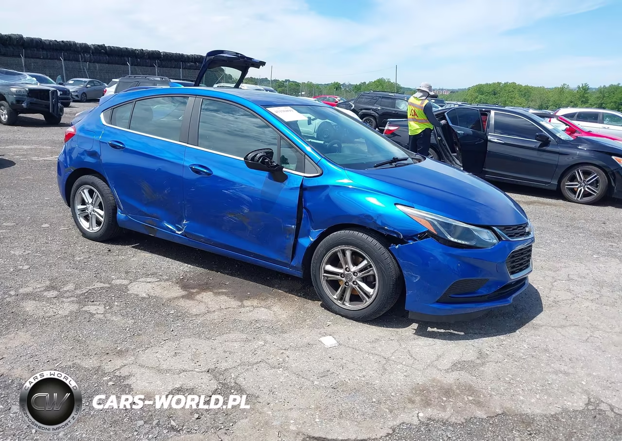 2017 Chevrolet Cruze Lt Auto – zdjęcie 1 z 15